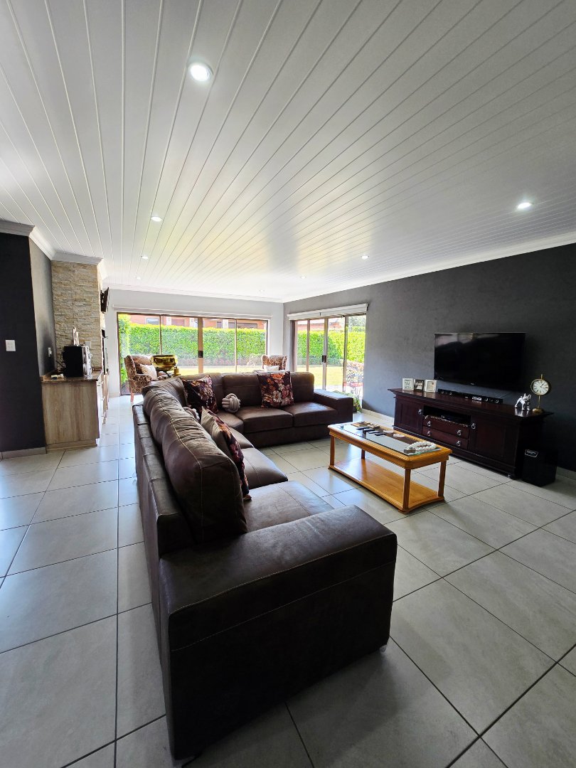 3 Bedroom Property for Sale in Wilkoppies North West
